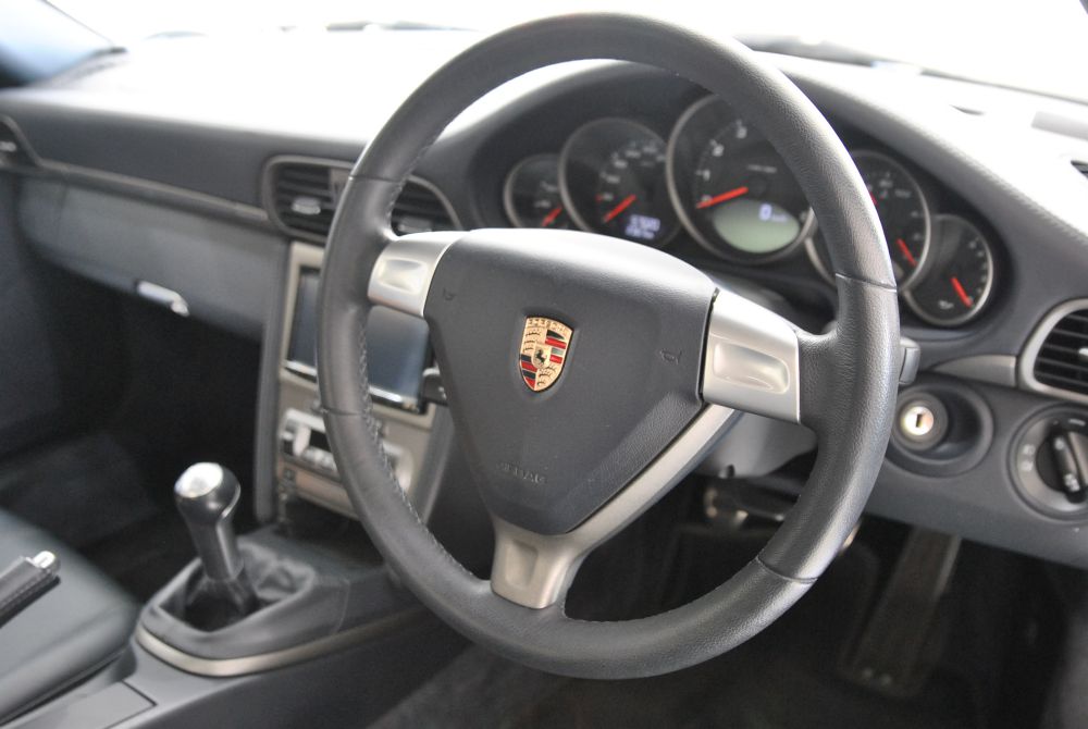 PORSCHE 911　Carrera