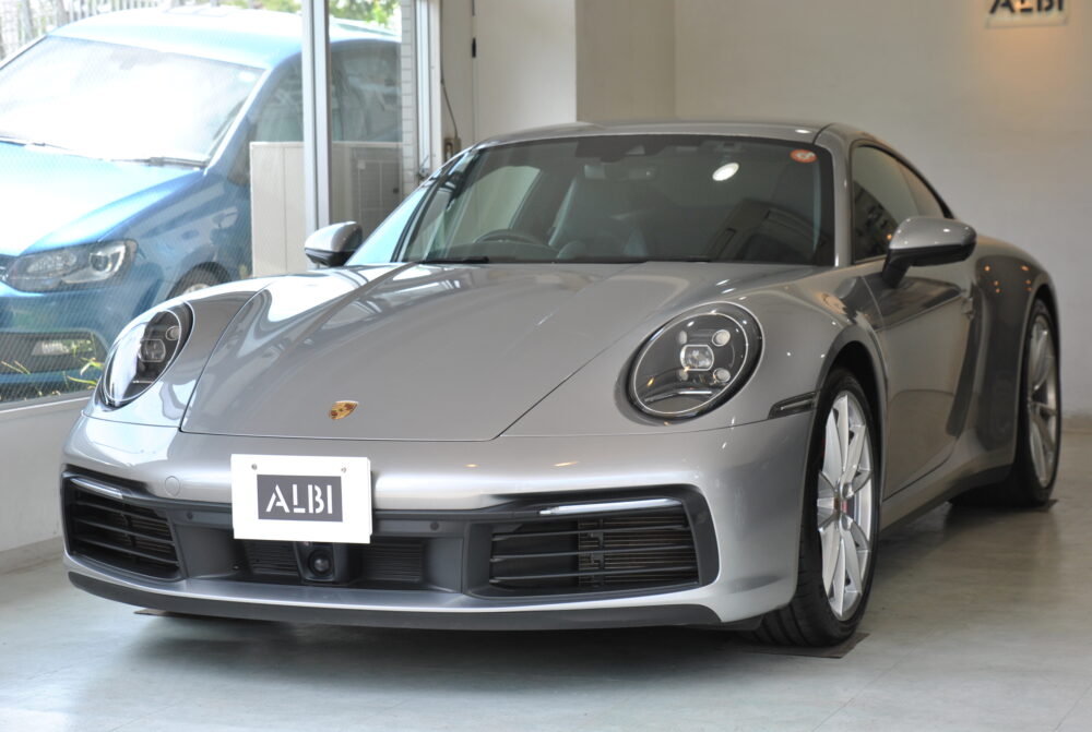 PORSCHE 911