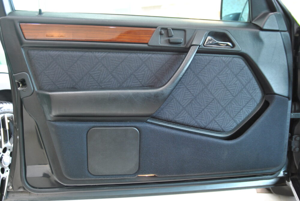M.BENZ E-class