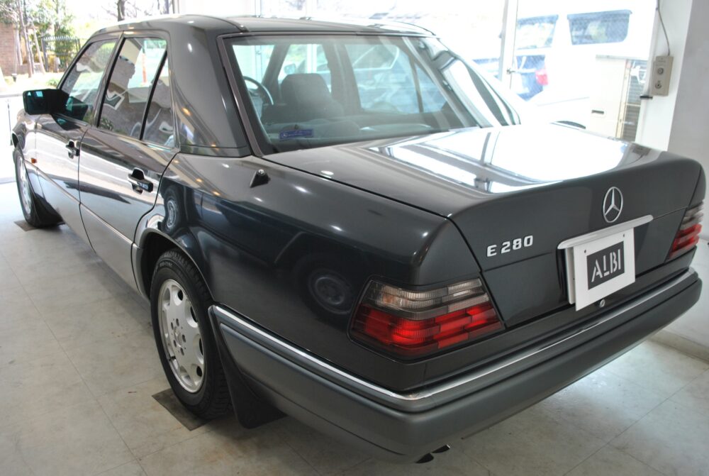 M.BENZ E-class