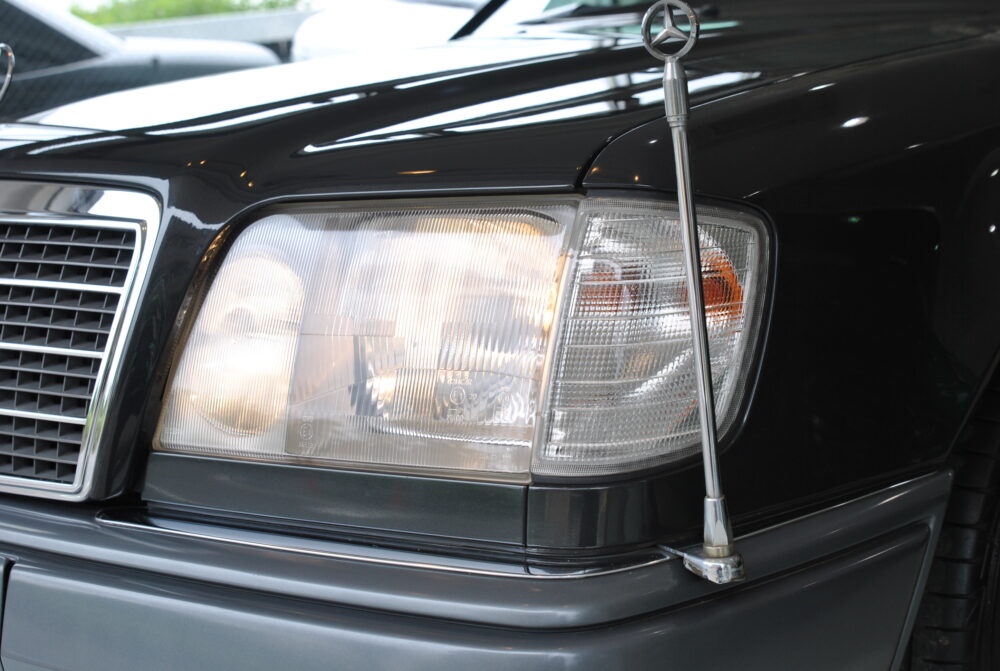 M.BENZ E-class